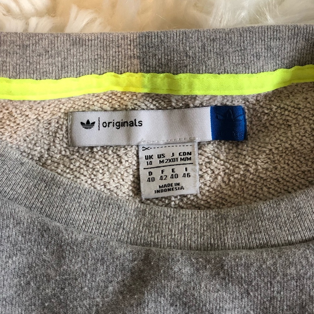 Adidas Crewneck Sweatshirt - Picture 3 of 4